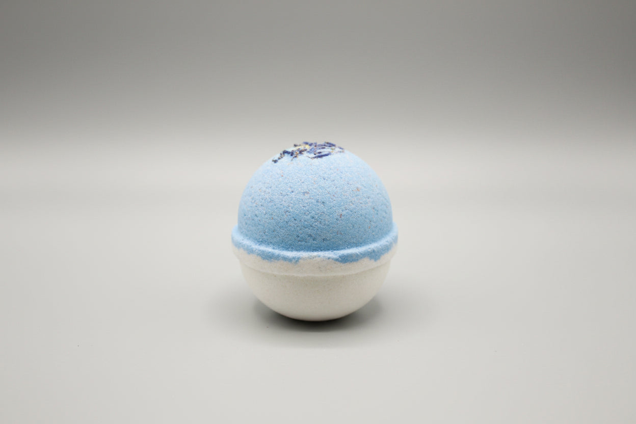 Azriel floral collection lilac bath bomb