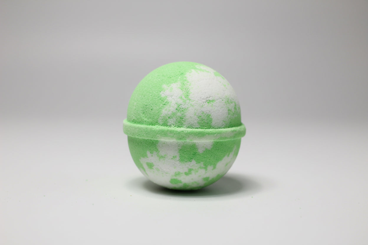 Spearmint eucalyptus bath bomb